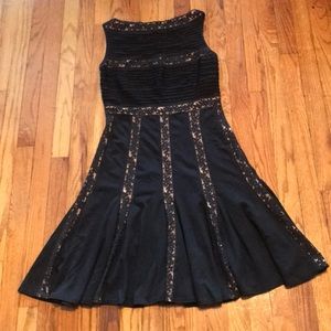 Black & Cream Color-blocked Day Evening  Dress TODASHI SHOJI